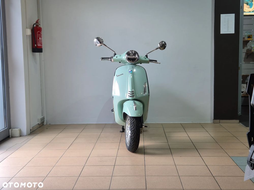 Vespa Primavera - 2
