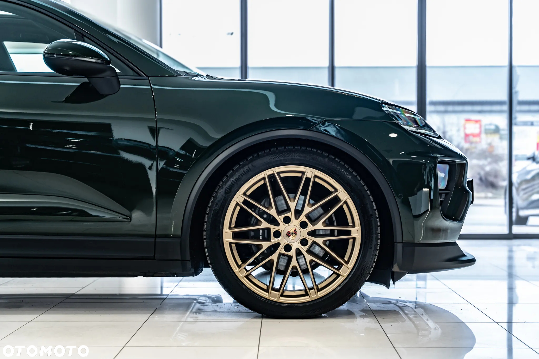 Porsche Macan 4 - 15