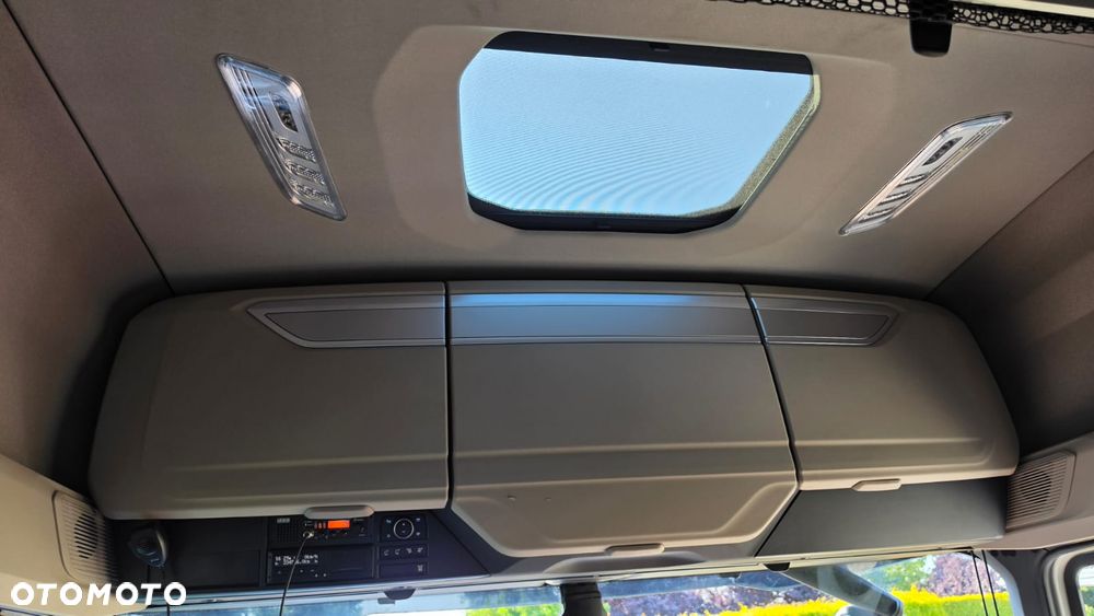 DAF ///XG+///480///2022/// LOW-DECK///MEGA///JEDYNE 334 TYŚ KM///KLIMATYZACJA POSTOJOWA/// FULL LED///WIRTUAL COCPIT///WYŚWIETLACZ OBCIĄŻENIA///STAN BARDZO DOBRY. - 37