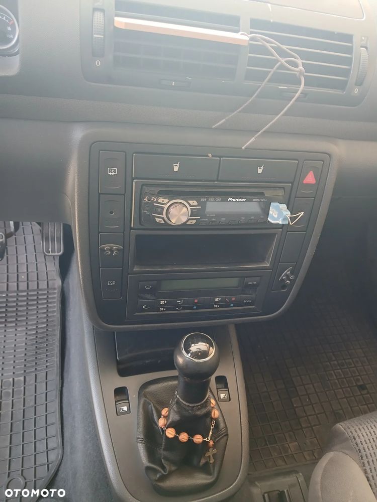 Volkswagen Sharan 1.9 TDI Comfortline - 9