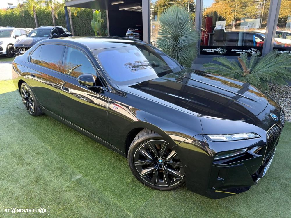 BMW i7 xDrive60 Pack Desportivo M Pro - 13