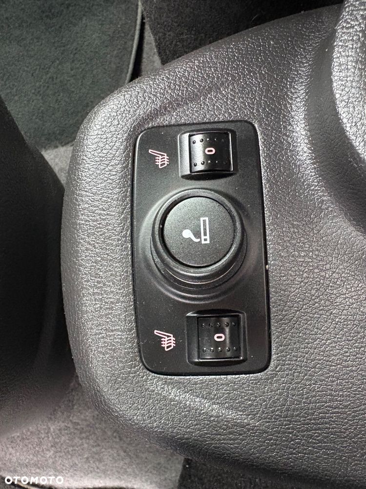 Ford Tourneo Connect Grand - 16