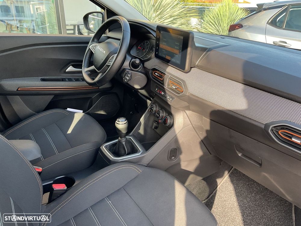 Dacia Sandero 1.0 ECO-G Expression Bi-Fuel - 33
