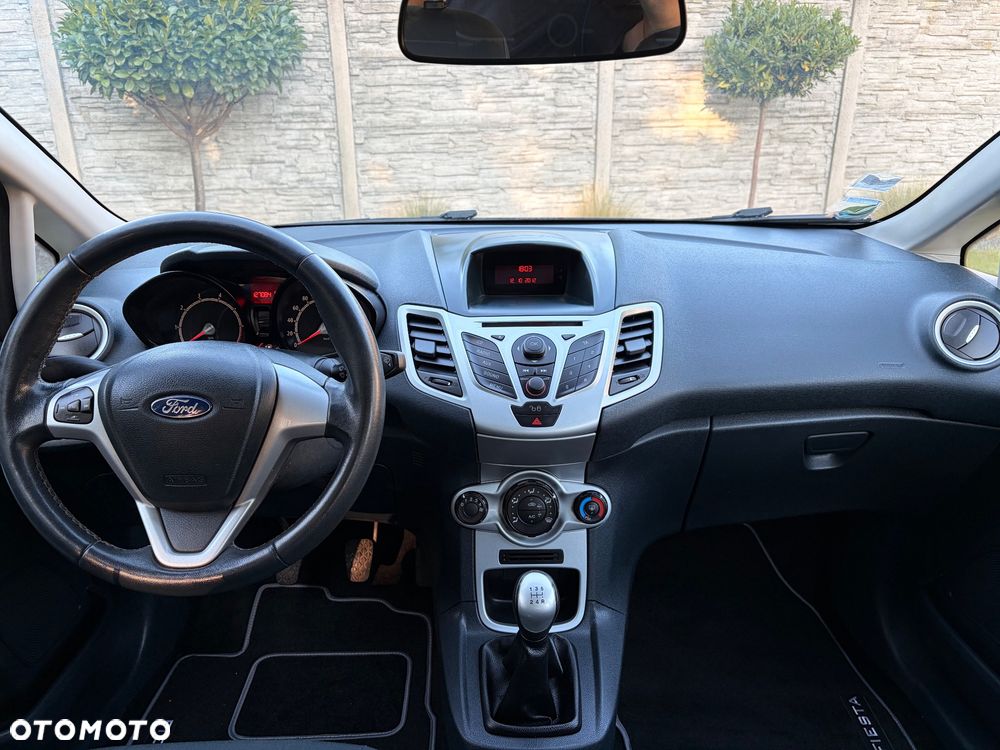 Ford Fiesta 1.25 Trend - 8