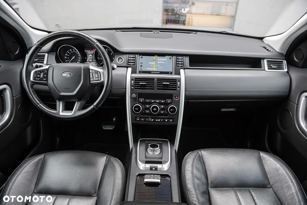 Land Rover Discovery Sport - 28