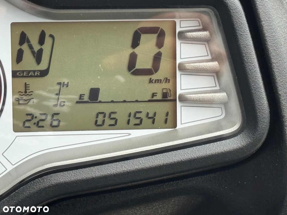 Suzuki V-STROM - 13