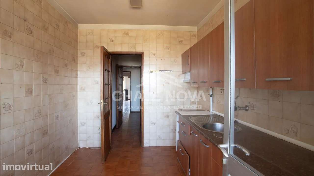Apartamento T2+1 - Bem Localizado | Transportes , escolas , comercio - Grande imagem: 5/22