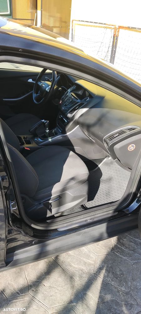 Ford Focus ver-1-6-tdci-dpf-titanium - 13