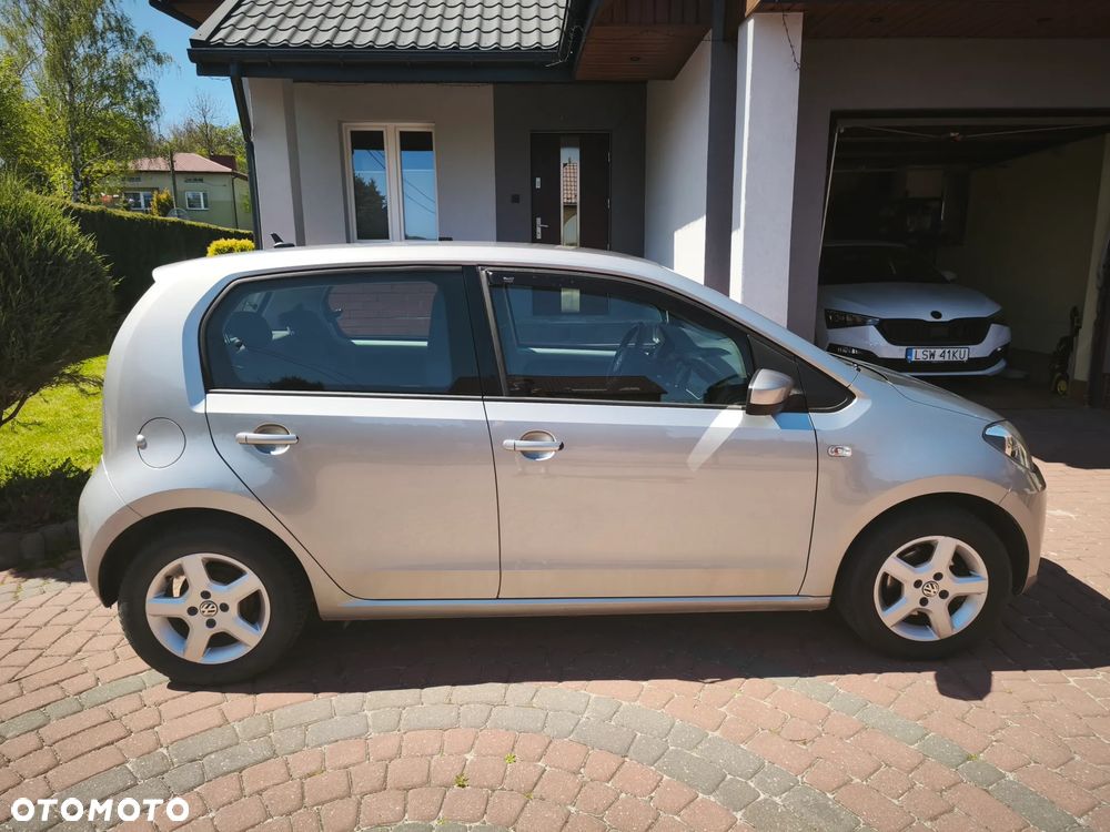 Volkswagen up! 1.0 move - 17