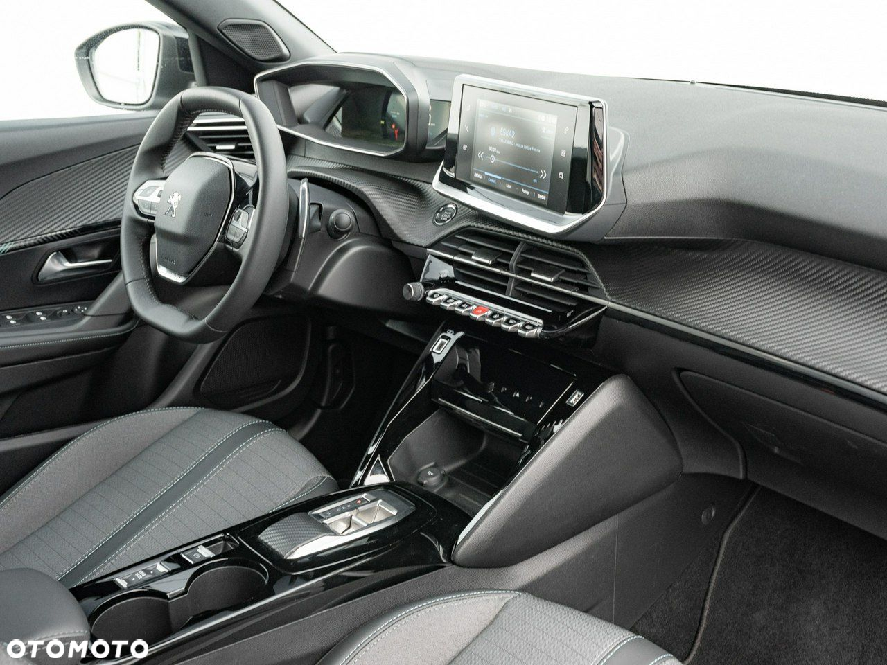 Peugeot 2008 1.2 PureTech Allure Pack S&S EAT8 - 34