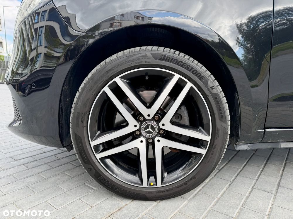 Mercedes-Benz Klasa V 300 d 4-Matic Avantgarde 9G-Tronic (d³ugi) - 21