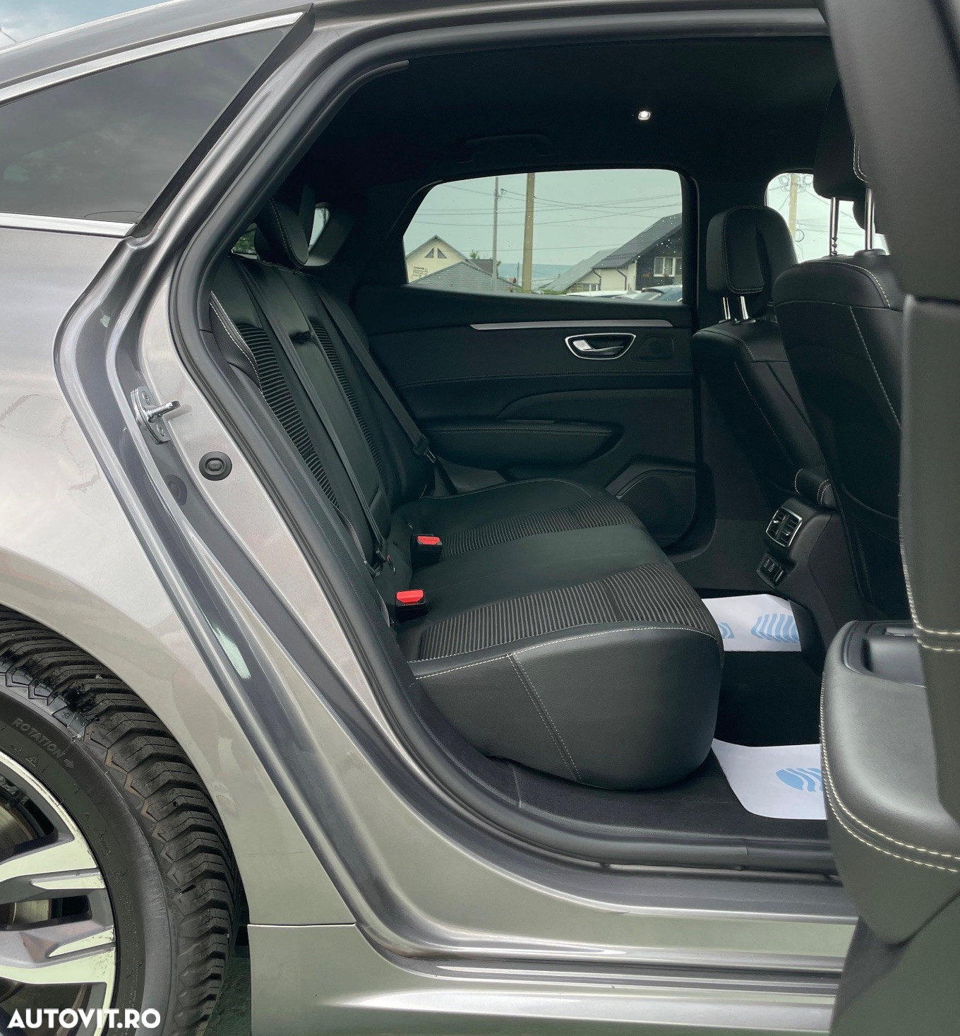 Renault Talisman Grandtour BLUE dCi 160 EDC INTENS - 33