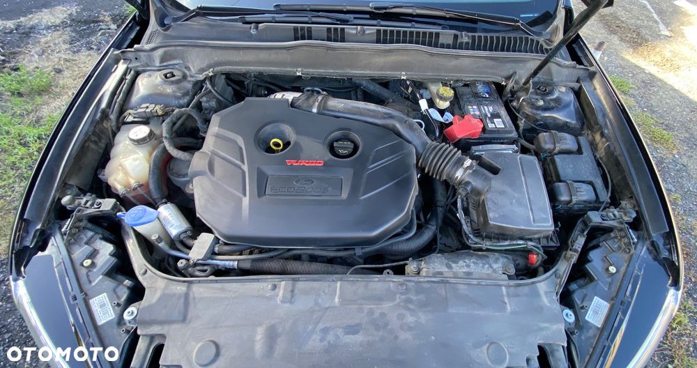 Ford Fusion 2.0 EcoBoost Titanium - 9