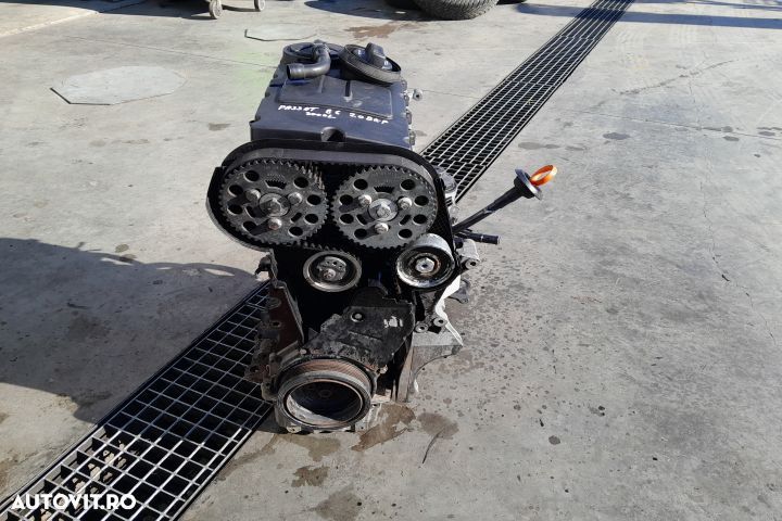 Motor fara anexe 2.0 BKP Volkswagen VW Passat B6 [2005 - 2010] Sedan - 1
