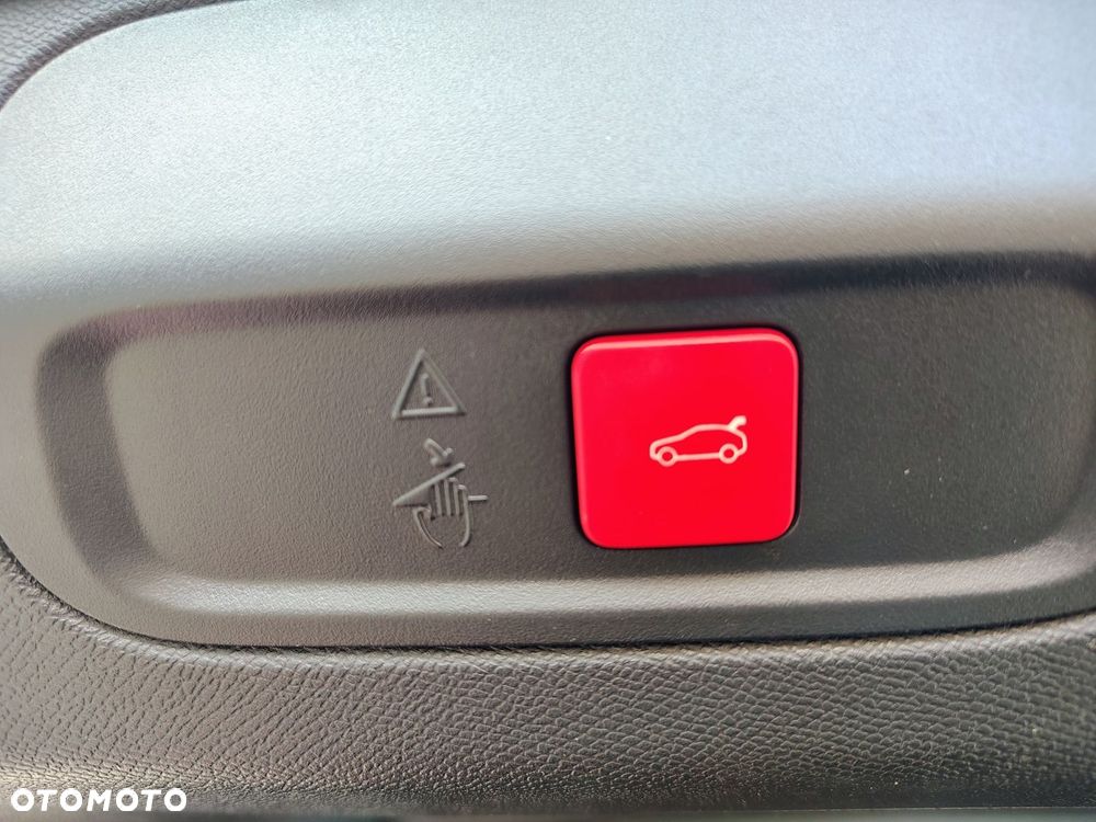 Peugeot 408 - 13