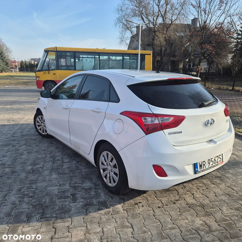 Hyundai i30 1.4 Classic - 4