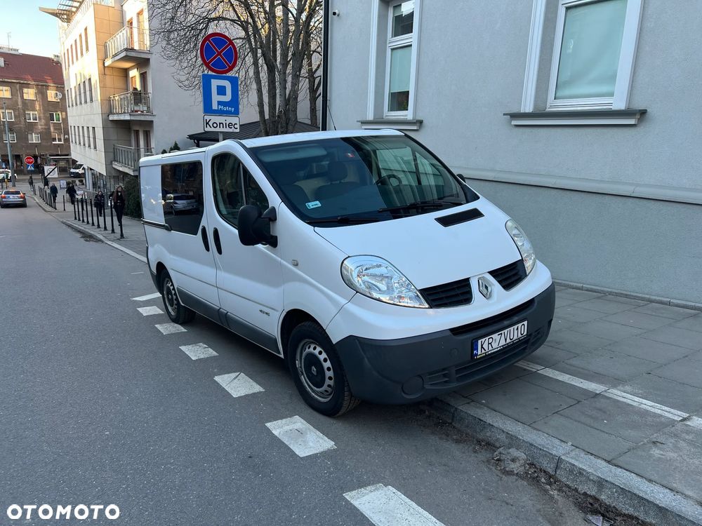 Renault TRAFIC - 1
