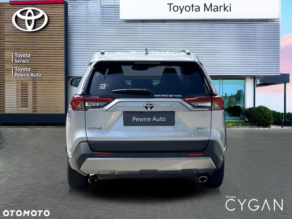 Toyota RAV4 - 4
