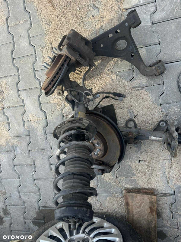 Zawieszenie Opel Mokka przednie prawe i lewe