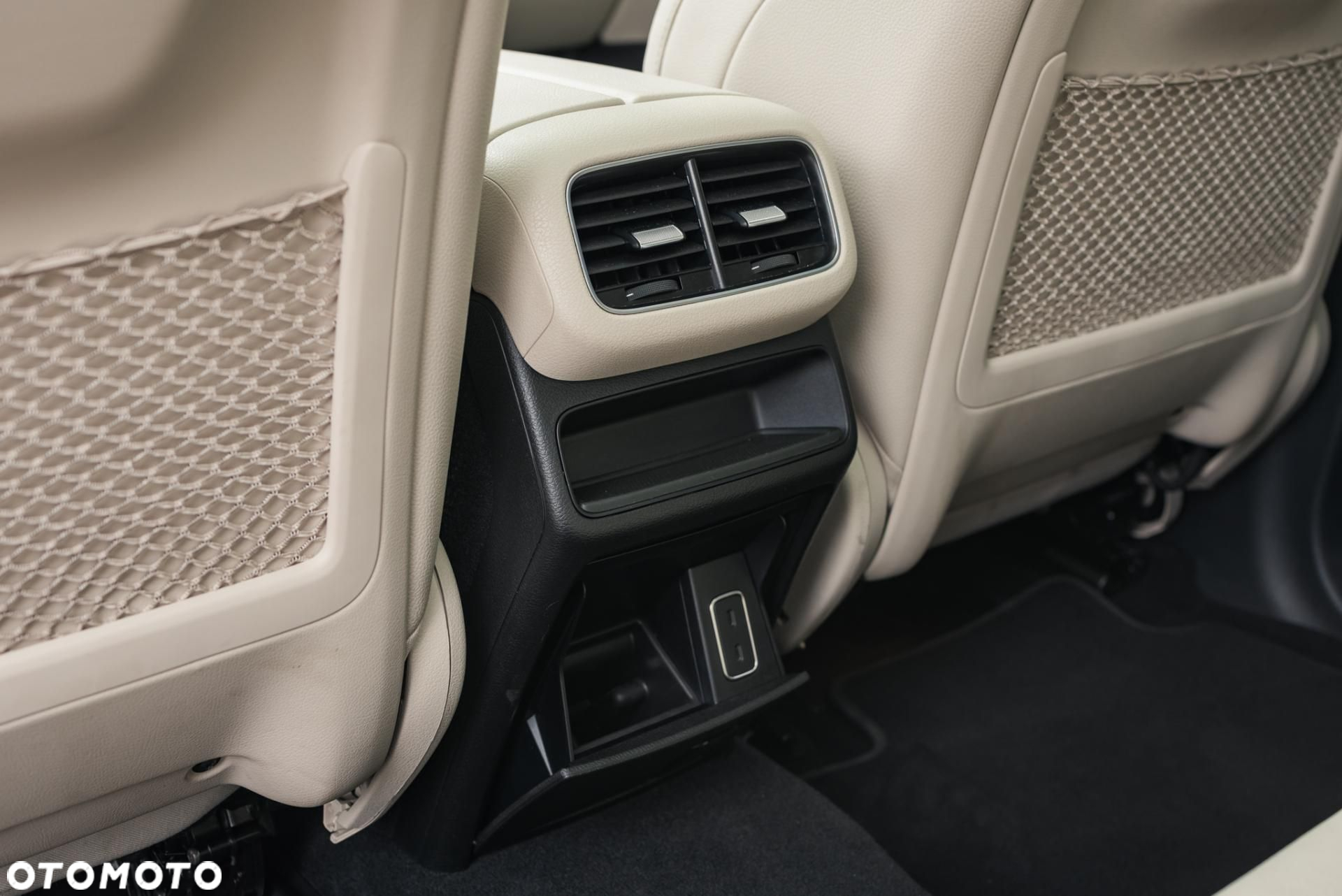 Mercedes-Benz GLE - 35