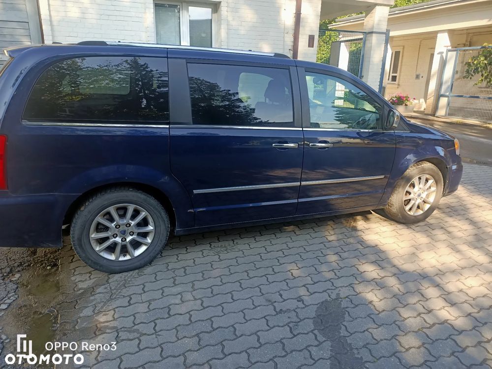 Lancia Voyager 2.8CRD Silver - 3