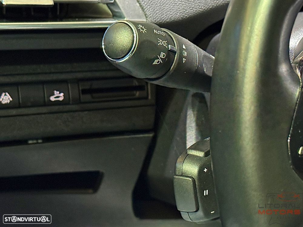 Peugeot 3008 1.2 PureTech Allure Pack EAT8 - 24