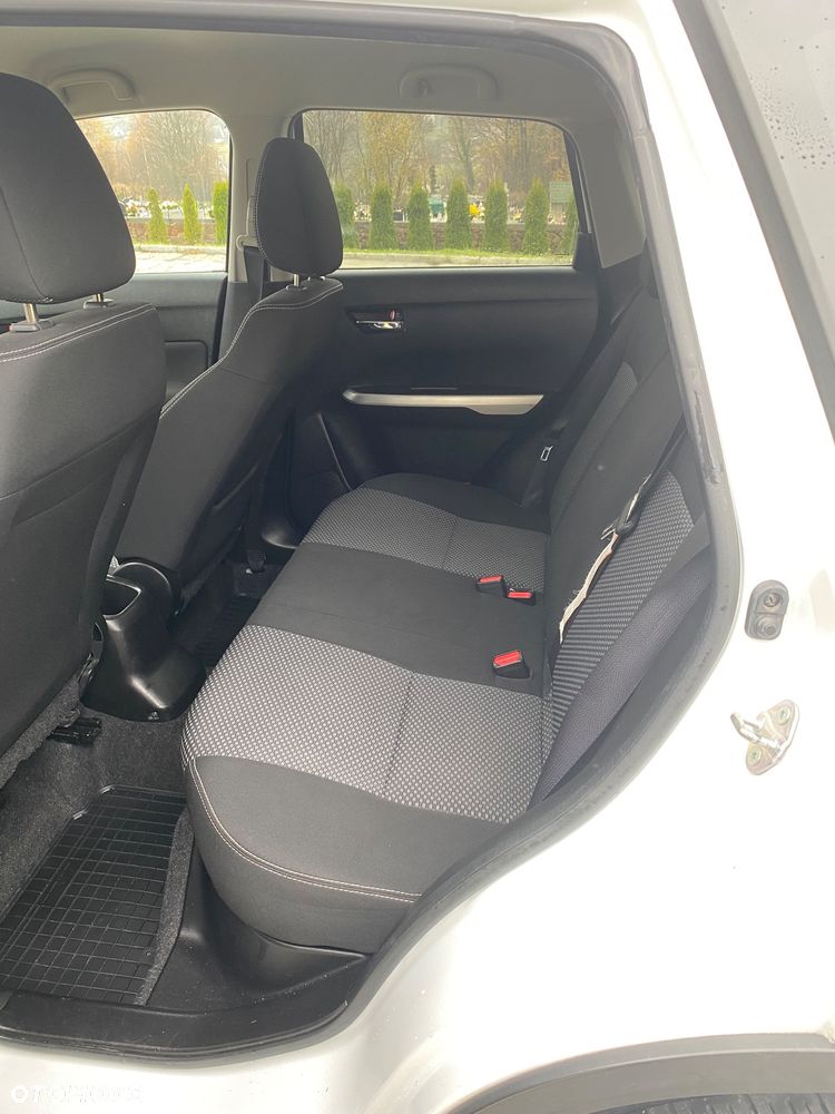 Suzuki Vitara 1.6 (4x4) Allgrip Comfort+ - 23