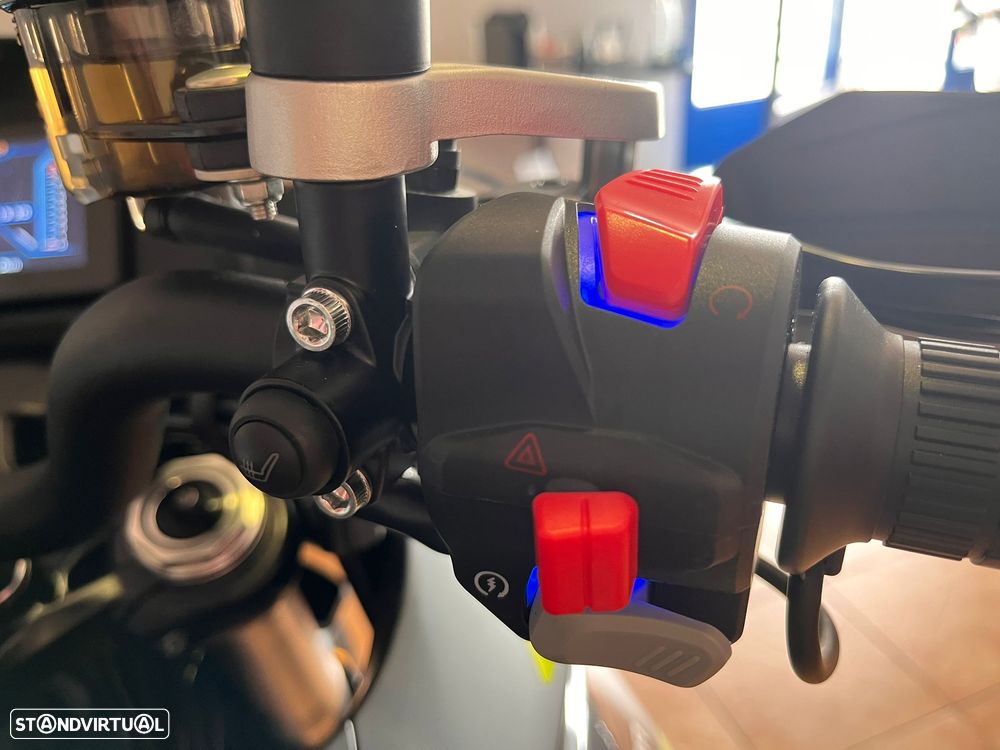 QJ Motor SRT 700X - OFERTA 3 MALAS ALUMÍNIO (BAIXA DE PREÇO) - 8