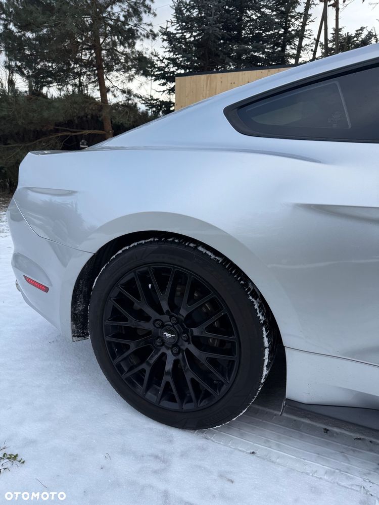 Ford Mustang 3.7 V6 Premium - 22