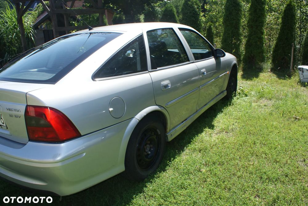 Opel Vectra - 2