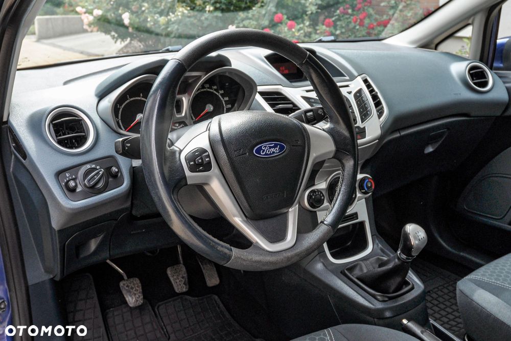 Ford Fiesta - 9