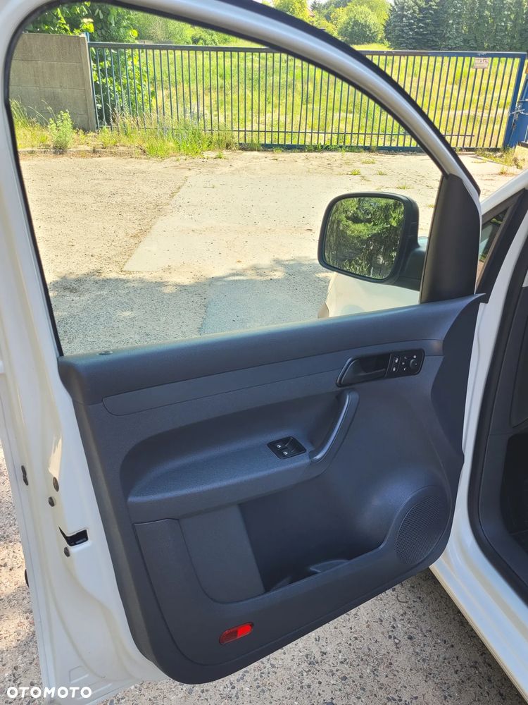 Volkswagen Caddy - 11