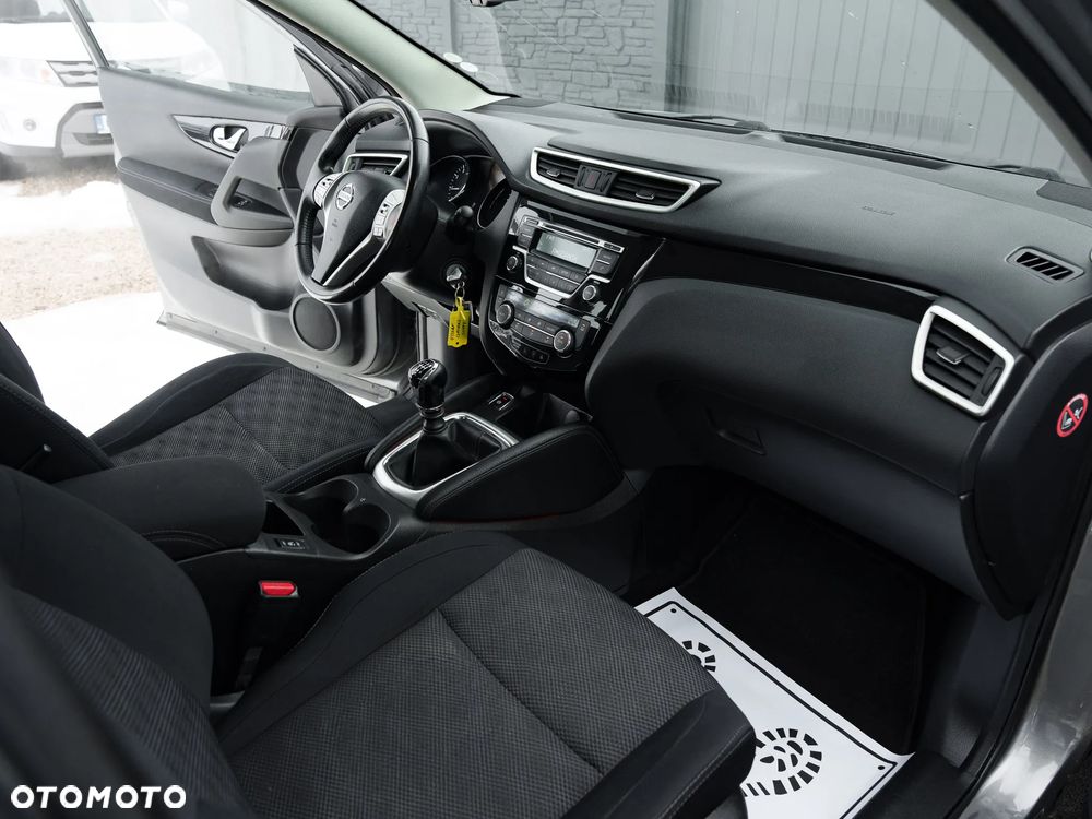 Nissan Qashqai 1.2 DIG-T Acenta EU6 - 16