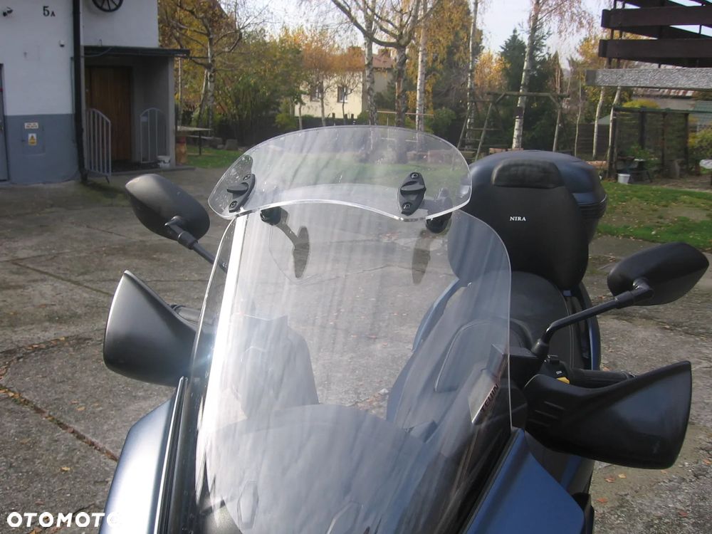Suzuki Burgman - 4