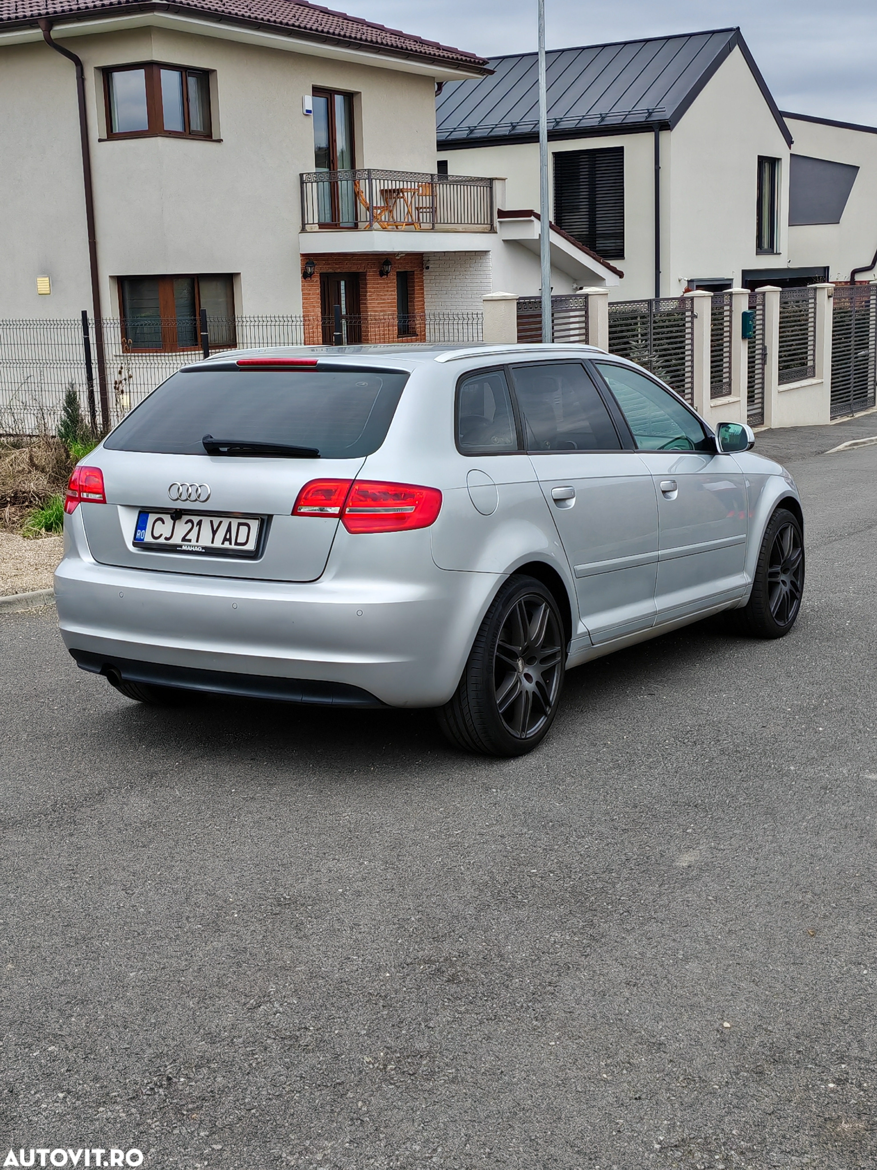 Audi A3 2.0 TDI Sportback DPF (DSG) S tronic Attraction - 7
