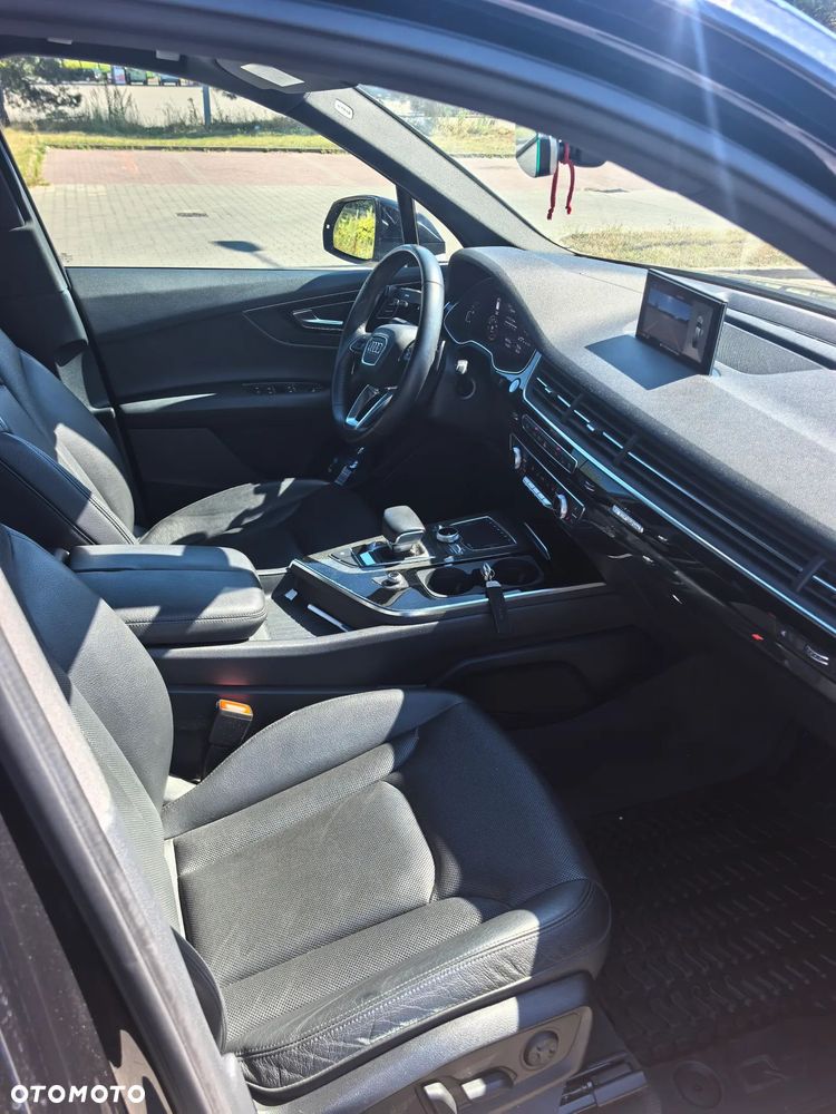 Audi Q7 3.0 TFSI Quattro Tiptronic - 7