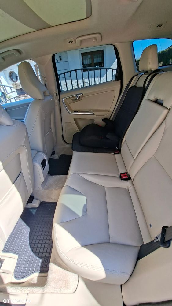 Volvo XC 60 T6 Geartronic Momentum - 14