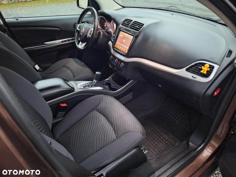 Fiat Freemont 2.0 Multijet Black Code AWD - 12