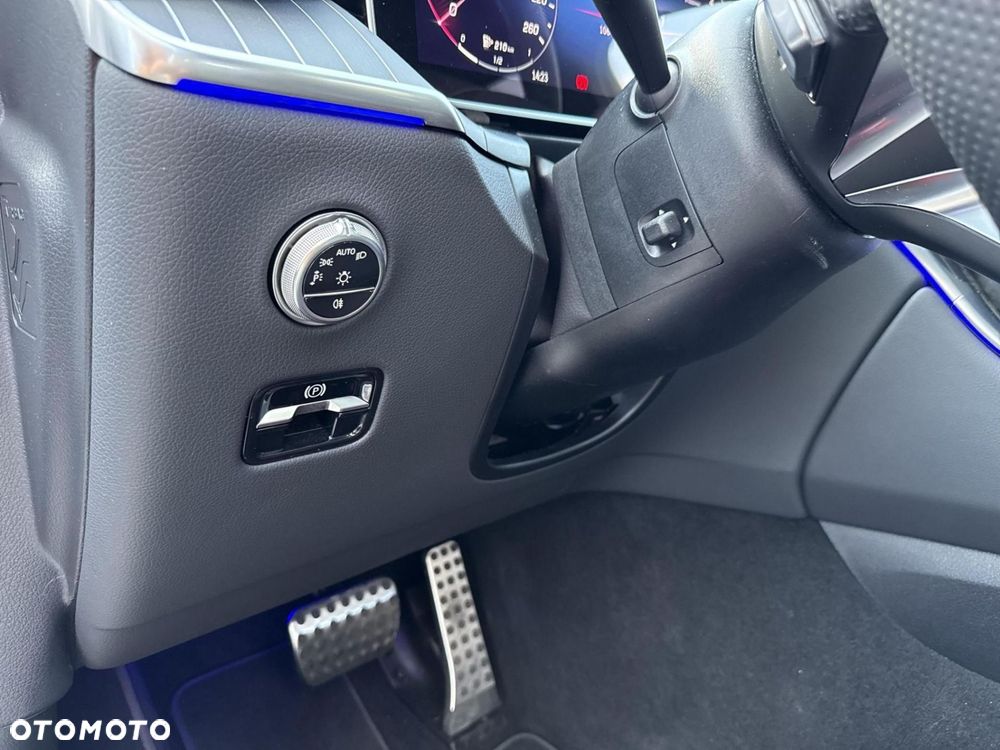 Mercedes-Benz GLC - 13