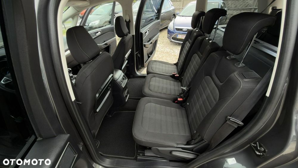 Ford Galaxy - 13