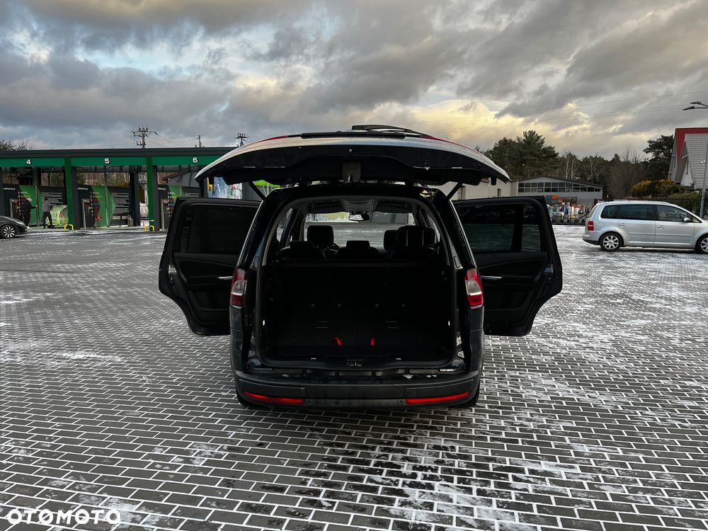 Ford Galaxy 2.0 TDCi Ghia - 22