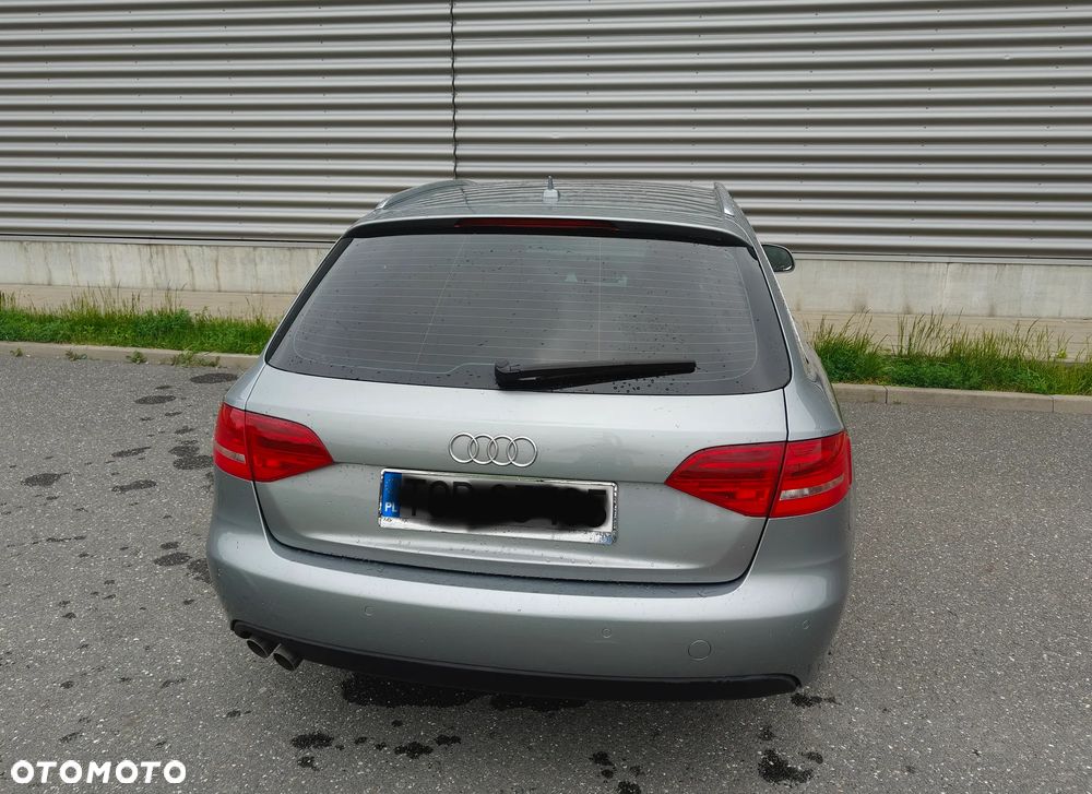 Audi A4 Avant 2.0 TDI - 16
