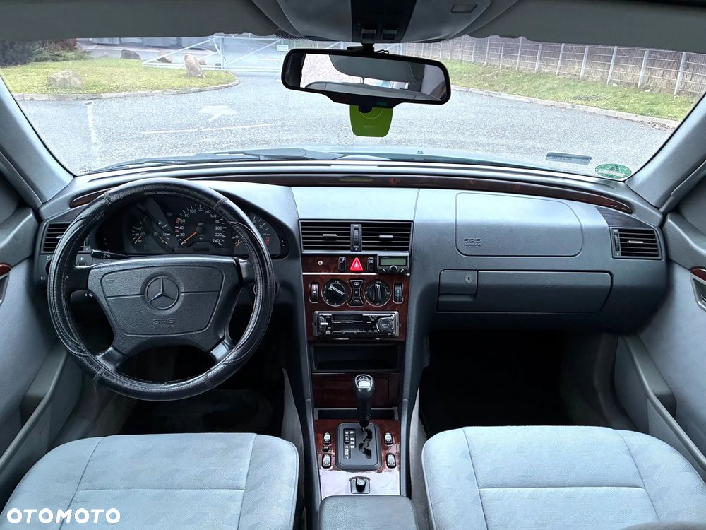 Mercedes-Benz Klasa C - 9