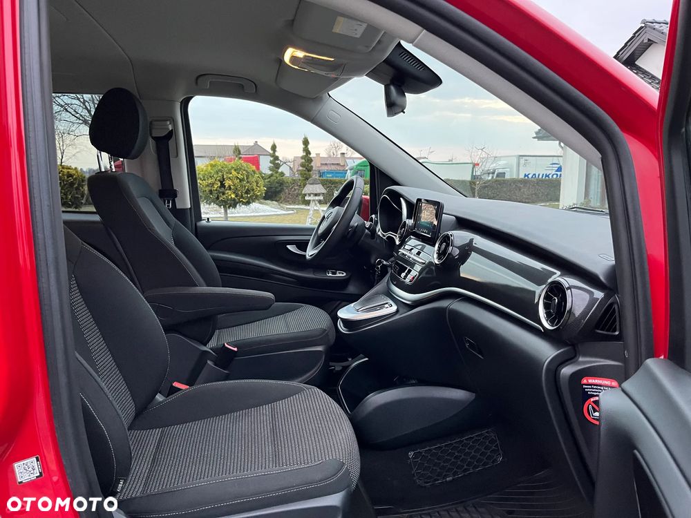 Mercedes-Benz Klasa V - 26