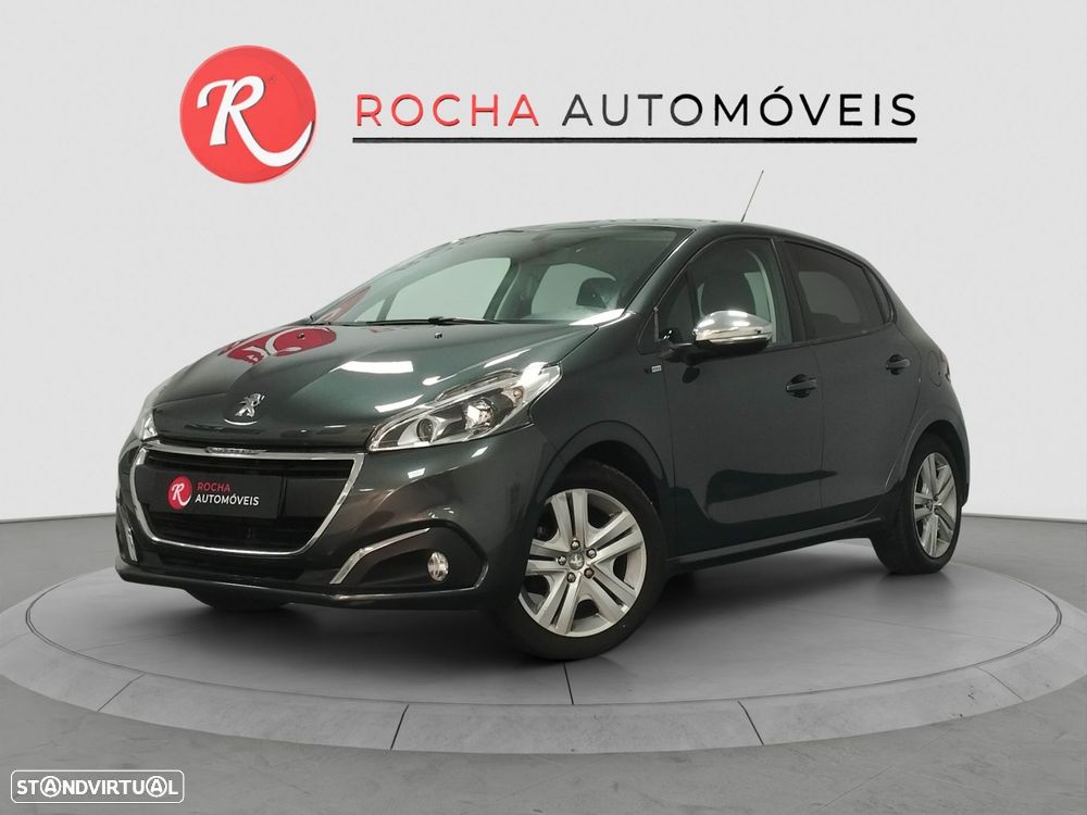 Peugeot 208 1.2 PureTech Signature - 1