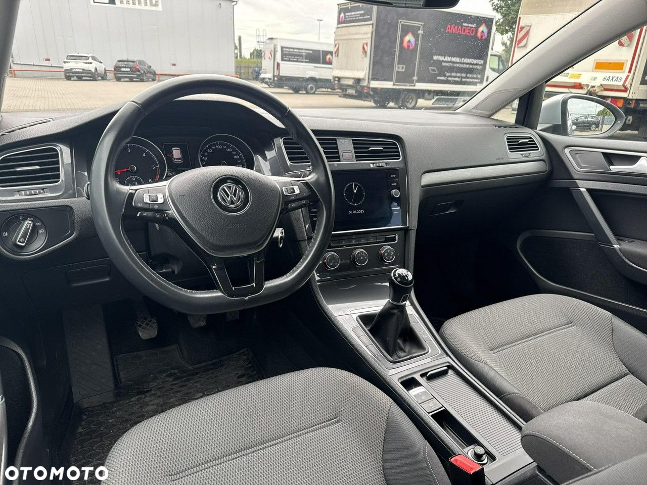 Volkswagen Golf - 13
