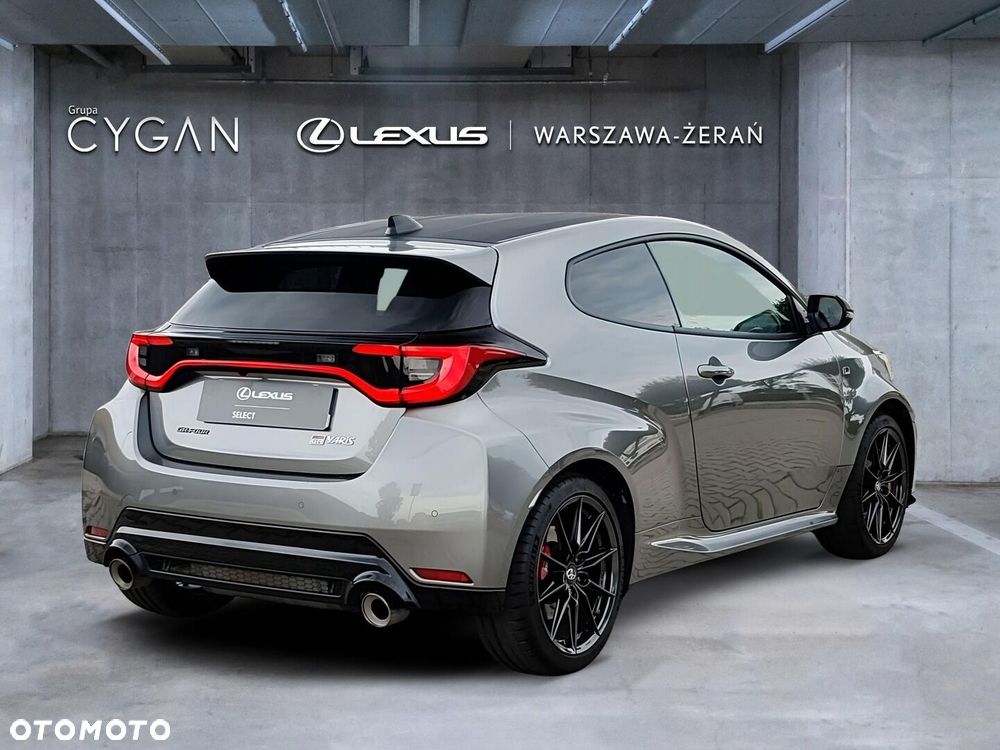 Toyota Yaris - 7
