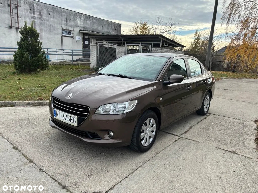 Peugeot 301 1.2 Pure Tech Access - 2