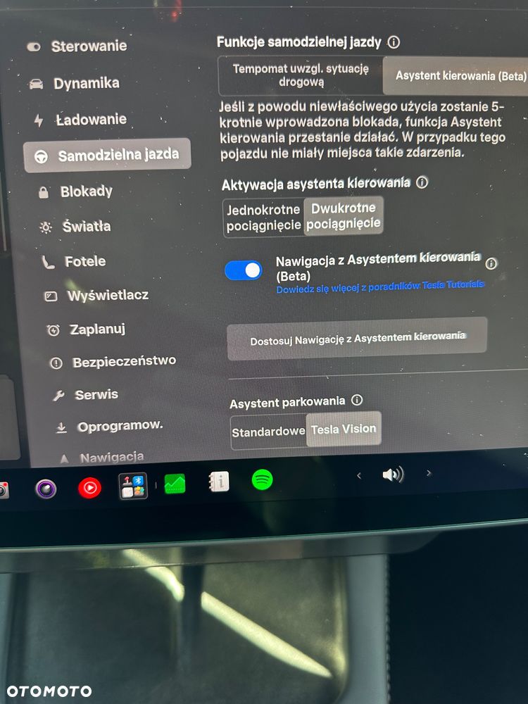 Tesla Model Y Performance AWD - 23