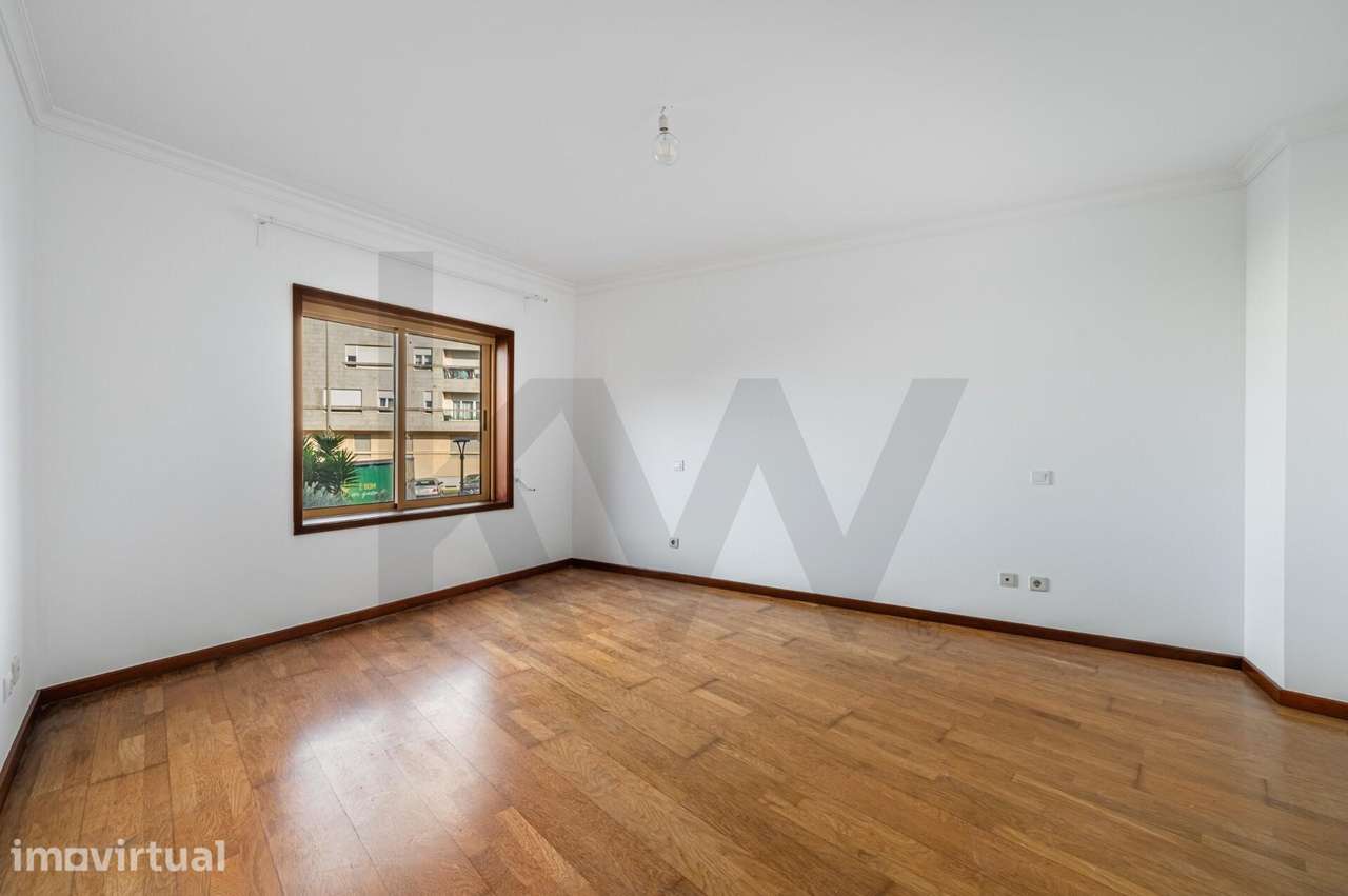 Apartamento T3 em Frente à Praia de Labruge | Com Box Privativa e Mob - Grande imagem: 5/30
